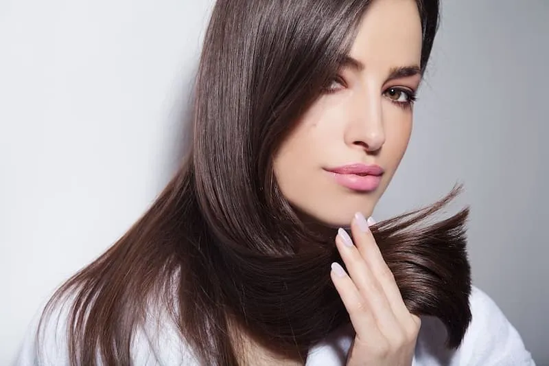 کاشت مو بهتر است یا پروتز مو؟ مقایسه دقیق کاشت مو با پروتز مو